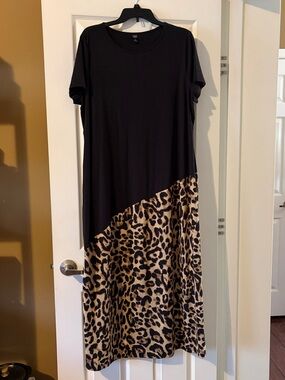 Black and Leopard Print Short Sleeve Maxi Dress